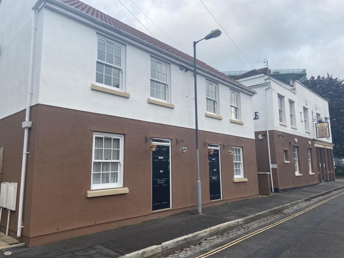 The Ashton Gate Mews Hotel บริสตอล ภายนอก รูปภาพ