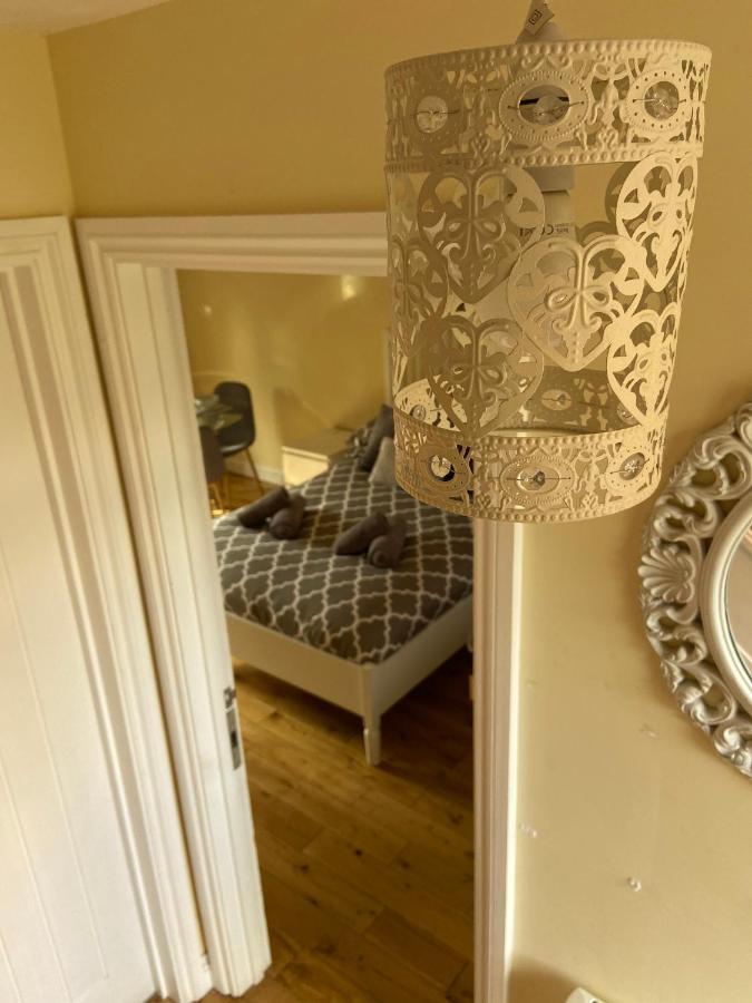 The Ashton Gate Mews Hotel บริสตอล ภายนอก รูปภาพ